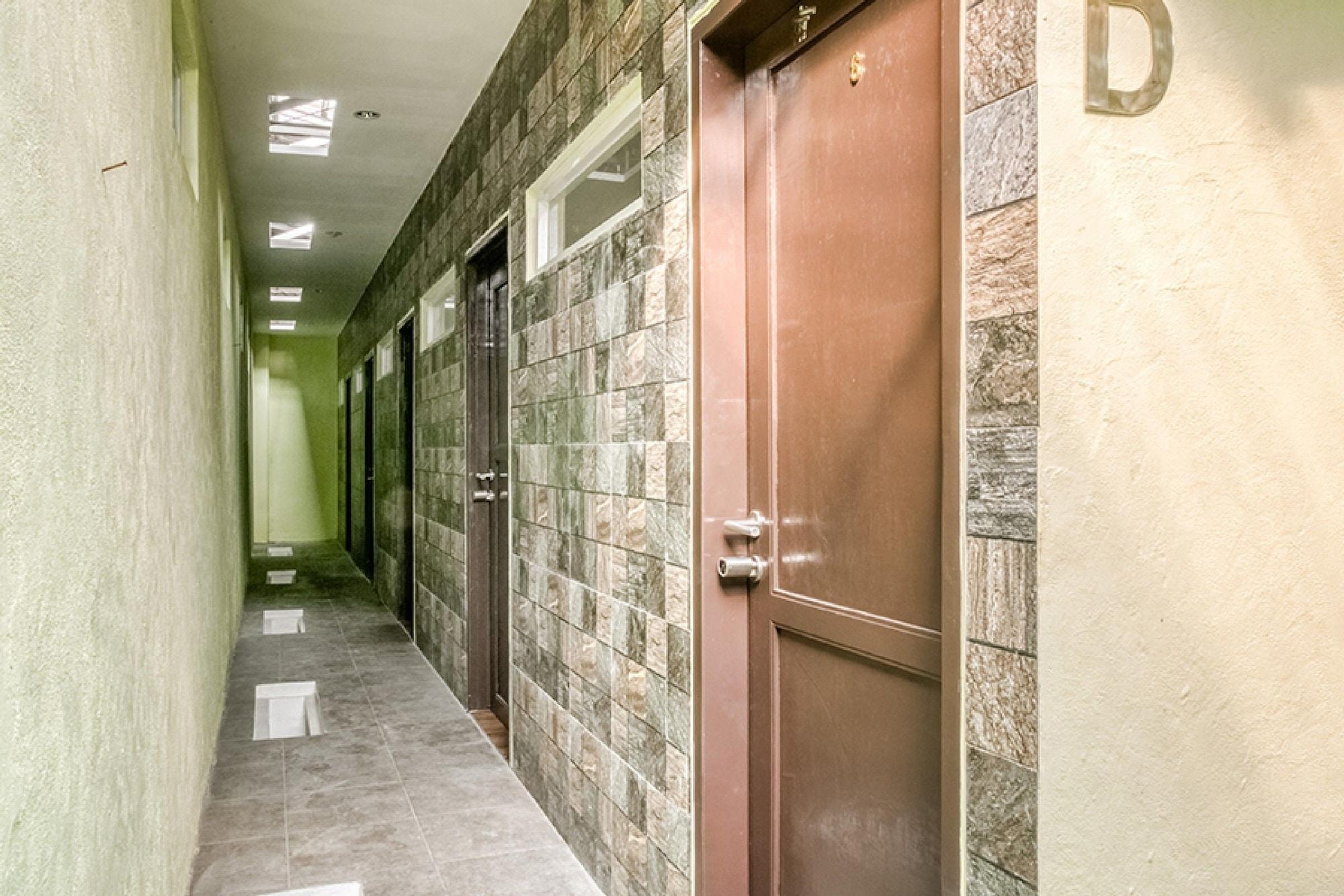 Reddoorz @ Panglima Polim 2 2* Jakarta